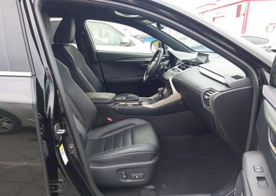 2016 Lexus Nx 200t F Sport, daño Trasero, Iaai lote 45291726, foto 5 de 16
