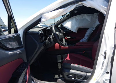 2025 Lexus Nx 350h Luxury, uszkodzenie: Prawy bok, Iaai lot 45068999, zdjęcie 5 z 17