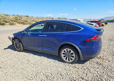 2020 Tesla Model X, daño Frontal, Copart lote 57231956, foto 2 de 14