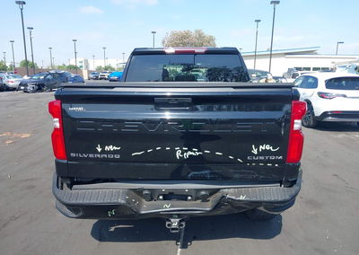 2022 Chevrolet Silverado 1500 Ltd 2wd  Short Bed Custom, uszkodzenie: Front & Rear, Iaai lot 45102844, zdjęcie 17 z 19