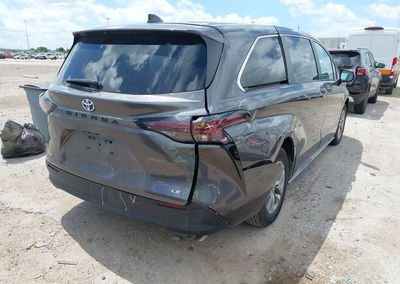 2025 Toyota Sienna Le, uszkodzenie: Normal Wear & Tear, Iaai lot 45345448, zdjęcie 4 z 16