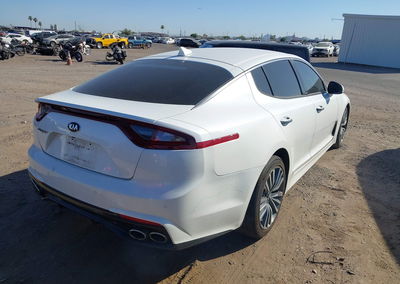 2019 Kia Stinger, daño Normal Wear & Tear, Iaai lote 45204676, foto 4 de 16