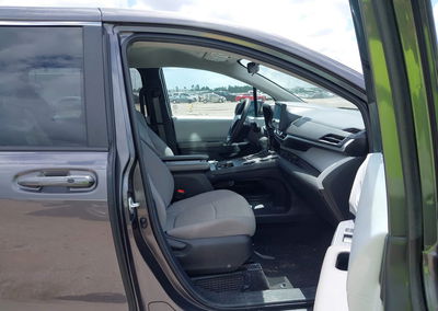 2025 Toyota Sienna Le, uszkodzenie: Normal Wear & Tear, Iaai lot 45345448, zdjęcie 5 z 16