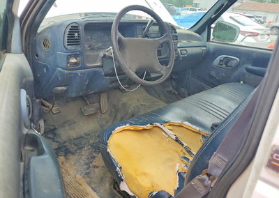 1995 Chevrolet Chev Silverado, daño Frontal, Copart lote 56821476, foto 8 de 14