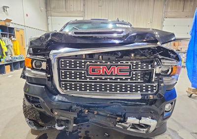 2019 Gmc Sierra K2500 Denali, uszkodzenie: Przód, Copart lot 57781616, zdjęcie 5 z 14