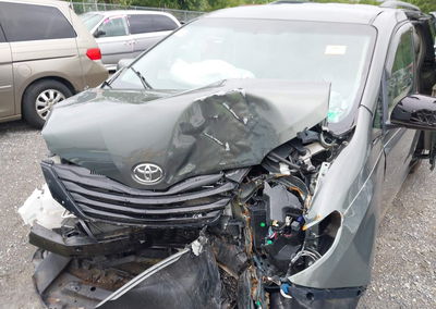 2013 Toyota Sienna Le V6 8 Passenger, daño Biohazard, Iaai lote 45184240, foto 10 de 17