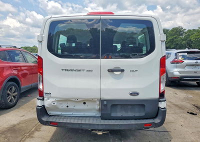 2022 Ford Transit T-350, daño Abolladuras/rayones menores, Copart lote 58898316, foto 6 de 13