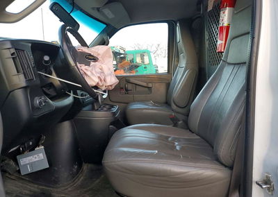 2020 Chevrolet Express G2500 Utility / Service Van, пошкодження: Передня частина, Copart лот 50590386, фото 7 з 13