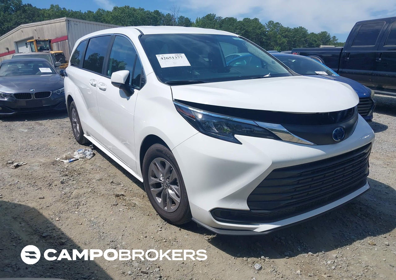 2025 Toyota Sienna Le, uszkodzenie: Zalanie, Iaai lot 42651377
