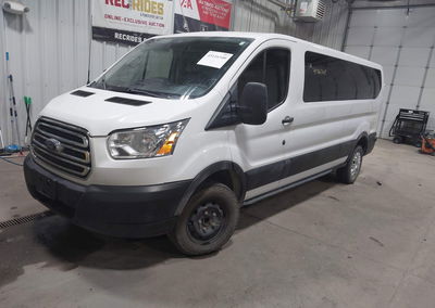 2019 Ford Transit-350 Xlt, daño Trasero, Iaai lote 45116340, foto 2 de 16
