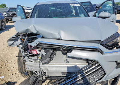 2026 Toyota Grand Highlander Hybrid Max Platinum, Front End damage, Copart lot 51891336, photo 12 of 15