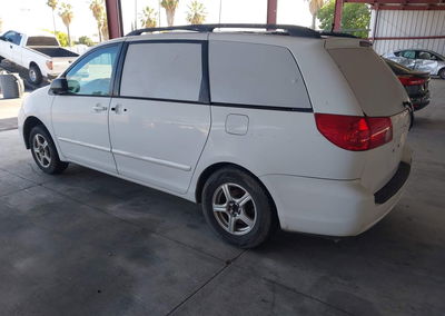 2009 Toyota Sienna Le, daño Normal Wear & Tear, Iaai lote 45434723, foto 3 de 11