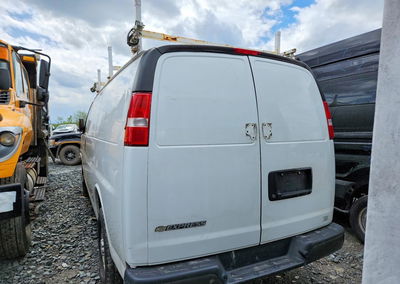 2020 Chevrolet Express G2500 Utility / Service Van, пошкодження: Передня частина, Copart лот 50590386, фото 6 з 13
