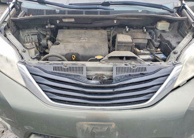 2013 Toyota Sienna Le 8-passenger, daño Lateral, Copart lote 79591105, foto 12 de 13