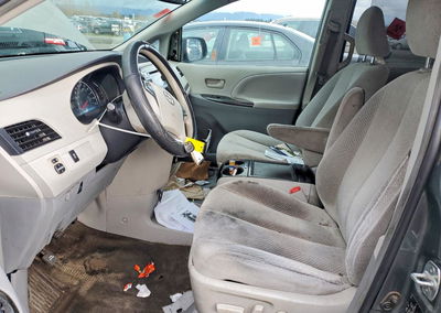 2013 Toyota Sienna Le 8-passenger, daño Lateral, Copart lote 79591105, foto 7 de 13