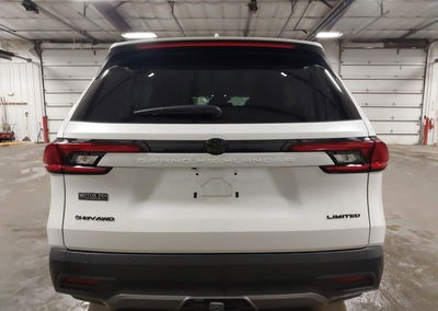 2025 Toyota Grand Highlander Hybrid Limited, Hail damage, Iaai lot 45334316, photo 16 of 17