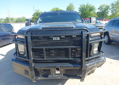 2020 Chevrolet Silverado 2500hd 4wd  Standard Bed Custom, daño Lateral izquierdo, Iaai lote 45055604, foto 13 de 17
