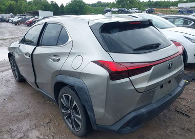2019 Lexus Ux 200, daño Frontal, Iaai lote 45198626, foto 3 de 18
