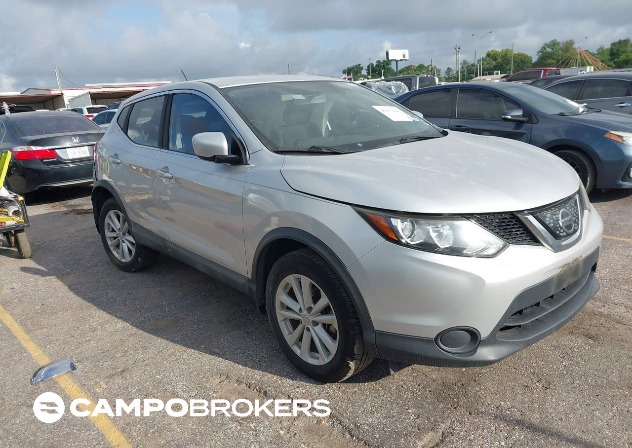 2018 Nissan Rogue Sport S, daño Trasero, Iaai lote 45257630