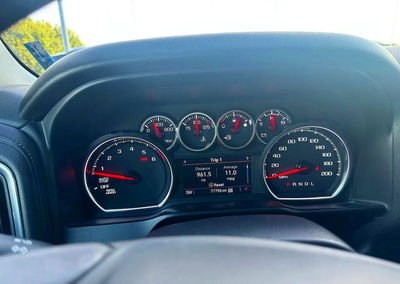 2021 Chevrolet Silverado K1500 Lt Trail Boss, uszkodzenie: Drobne wgniecenia/zarysowania, Copart lot 57273946, zdjęcie 8 z 10
