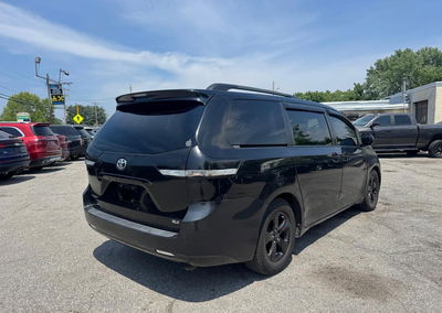 2014 Toyota Sienna Xle V6 8 Passenger, пошкодження: Лівий бік, Iaai лот 45331304, фото 4 з 11