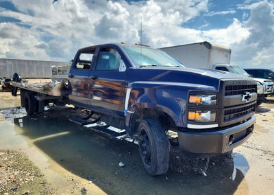 2022 Chevrolet Silverado Medium Duty, Burn damage, Copart lot 52669696, photo 4 of 12