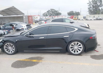 2020 Tesla Model S Long Range Dual Motor All-wheel Drive/long Range Plus Dual Motor All-wheel Drive, daño Frontal derecho,
