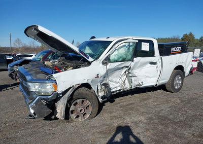 2024 Ram 2500 Big Horn  4x4 6'4 Box, Left Side damage, Iaai lot 43722710, photo 2 of 20