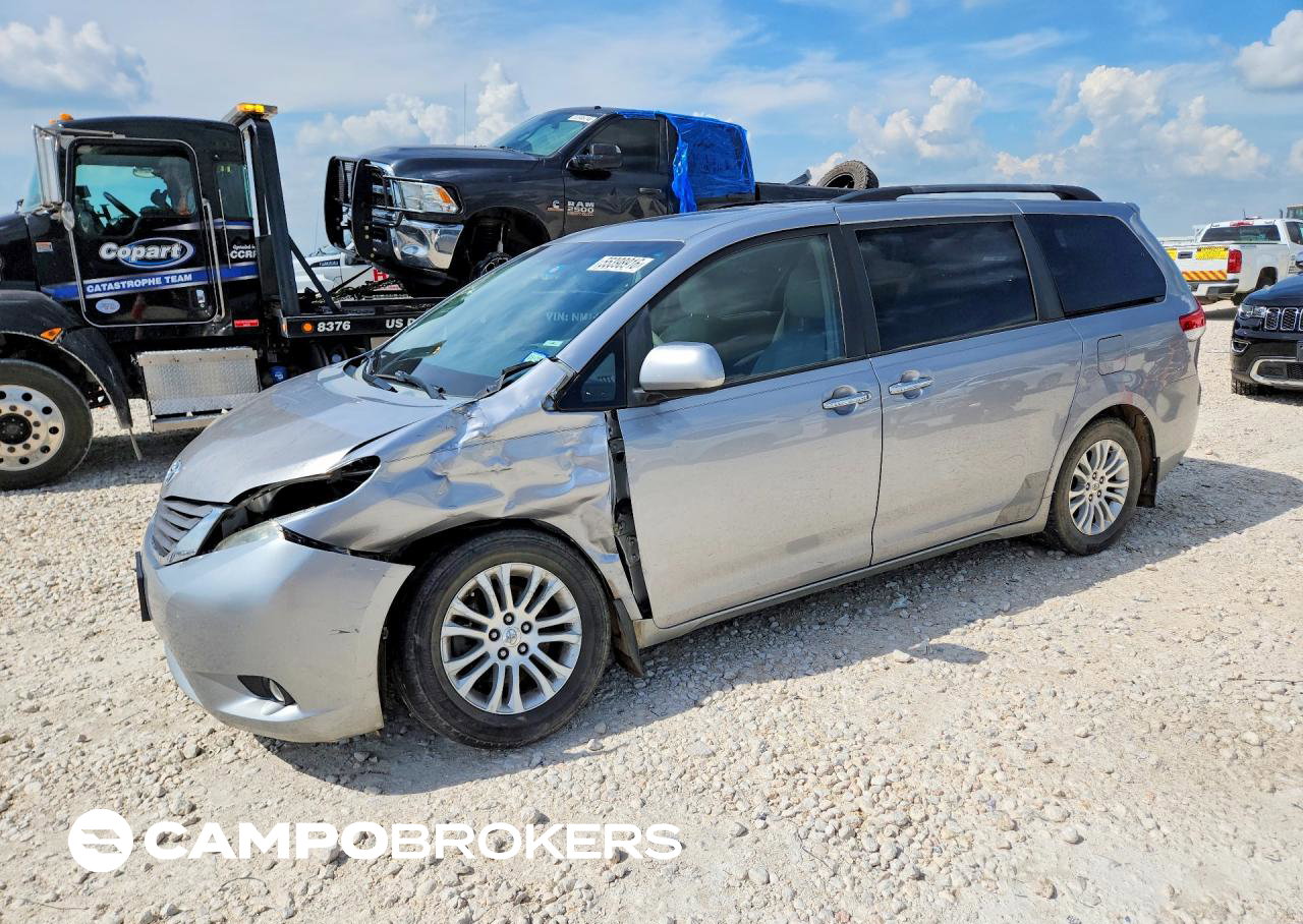2011 Toyota Sienna Xle 8-passenger, Undercarriage damage, Copart lot 55398916