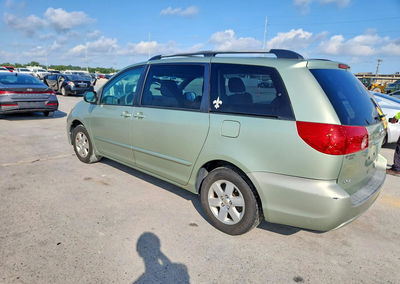 2009 Toyota Sienna Le 7-passenger, daño Inundación, Copart lote 59005366, foto 2 de 14