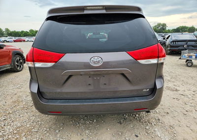 2014 Toyota Sienna Xle 8-passenger, Front End damage, Copart lot 55548636, photo 6 of 14