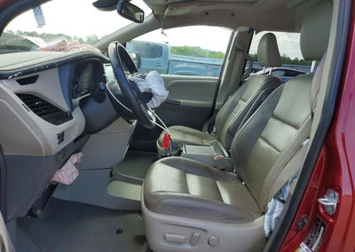 2020 Toyota Sienna Xle Premium 8-passenger, Front End damage, Copart lot 53019486, photo 7 of 15