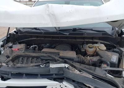 2021 Chevrolet Silverado 1500 2wd  Short Bed Rst, daño Frontal derecho, Iaai lote 44735677, foto 10 de 17