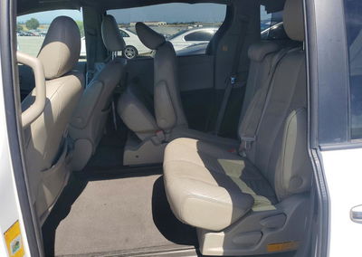 2011 Toyota Sienna Xle 8-passenger, пошкодження: Бік, Copart лот 59301576, фото 11 з 13