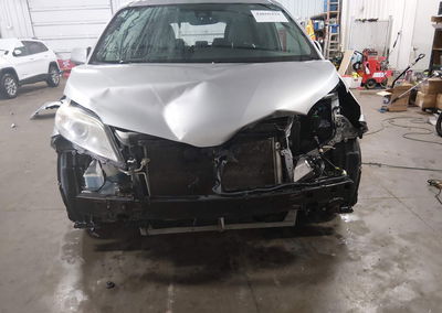 2020 Toyota Sienna Xle, пошкодження: Передня частина, Iaai лот 44860444, фото 6 з 18