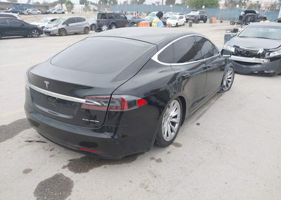 2020 Tesla Model S Long Range Dual Motor All-wheel Drive/long Range Plus Dual Motor All-wheel Drive, daño Frontal derecho,