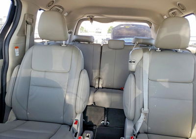 2020 Toyota Sienna Xle Premium 8-passenger, Hail damage, Copart lot 55705426, photo 10 of 13