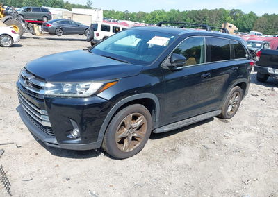 2019 Toyota Highlander Limited Platinum, uszkodzenie: Prawy bok, Iaai lot 45265839, zdjęcie 2 z 16