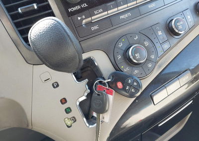2012 Toyota Sienna Le V6 8 Passenger, uszkodzenie: Lewy bok, Iaai lot 45347643, zdjęcie 11 z 16
