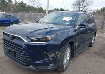 2025 Toyota Grand Highlander Platinum, пошкодження: Задня частина, Iaai лот 44860856, фото 2 з 20