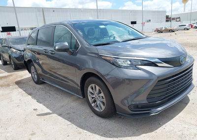 2025 Toyota Sienna Le, uszkodzenie: Normal Wear & Tear, Iaai lot 45345448