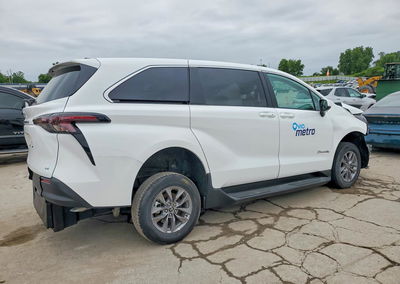 2025 Toyota Sienna Le, uszkodzenie: Przód, Copart lot 54832966, zdjęcie 3 z 14