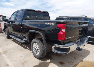 2025 Chevrolet Silverado 2500hd 4wd  Standard Bed Lt, Right Front damage, Iaai lot 44824487, photo 3 of 16