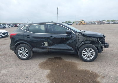 2018 Nissan Rogue Sport S, пошкодження: Передня частина, Iaai лот 44777066, фото 14 з 17