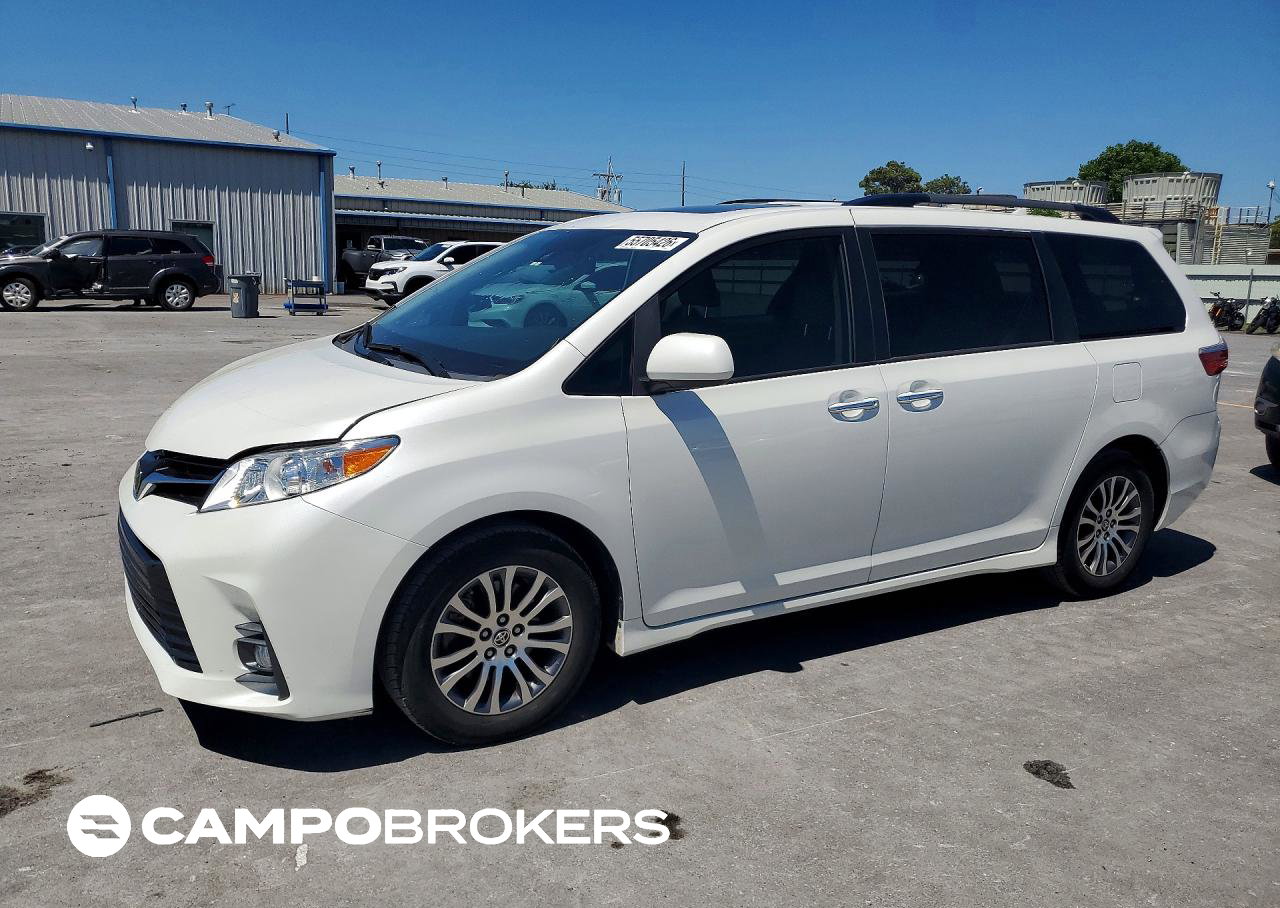 2020 Toyota Sienna Xle Premium 8-passenger, Hail damage, Copart lot 55705426