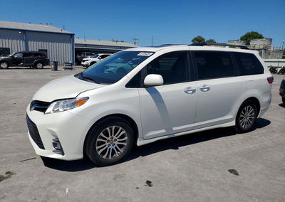 2020 Toyota Sienna Xle Premium 8-passenger, Hail damage, Copart lot 55705426