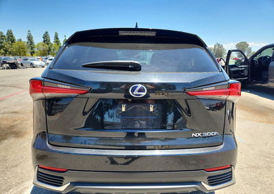 2020 Lexus Nx 300h, daño Frontal, Copart lote 57385506, foto 6 de 15