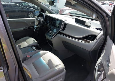 2015 Toyota Sienna Xle 8 Passenger, Front End damage, Iaai lot 45092051, photo 18 of 19