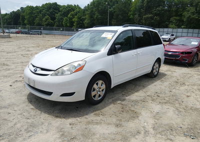 2009 Toyota Sienna Le, daño Lateral derecho, Iaai lote 45181708, foto 2 de 17