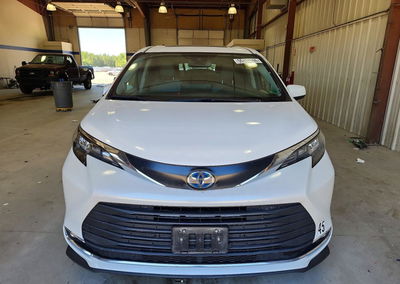 2024 Toyota Sienna Xle, uszkodzenie: Tył, Copart lot 55853566, zdjęcie 5 z 13